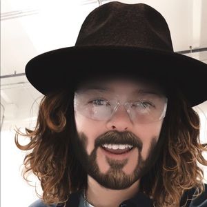 Meet your Posher, Riley